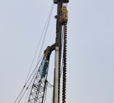 기초공사중 파…